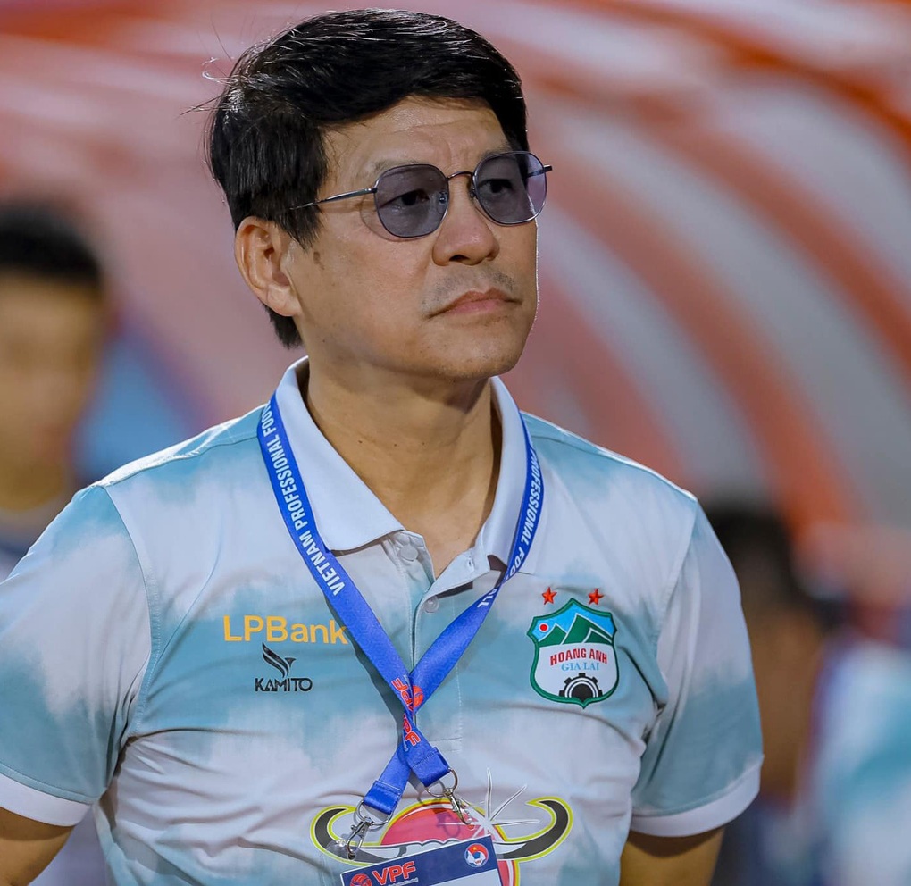 Chuyên gia hiến kế giải quyết xung đột giữa V-League và đội tuyển quốc gia - 2 Chuyên gia hiến kế giải quyết xung đột giữa V-League và đội tuyển quốc gia - 2