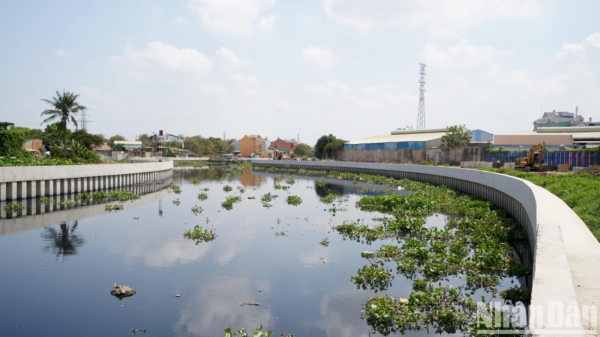 [Ảnh] Thành phố Hồ Chí Minh: Công nhân đội nắng thi công dự án hơn 8.000 tỷ đồng ảnh 1