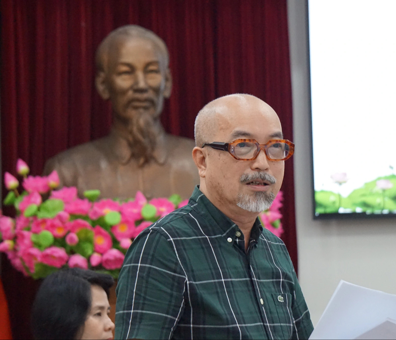 Ông Vi Kiến Thành - quyền cục trưởng Cục Điện Ảnh chia sẻ tại buổi họp báo - Ảnh: T.ĐIỂU Ông Vi Kiến Thành - cục trưởng Cục Điện Ảnh - chia sẻ tại buổi họp báo - Ảnh: T.ĐIỂU