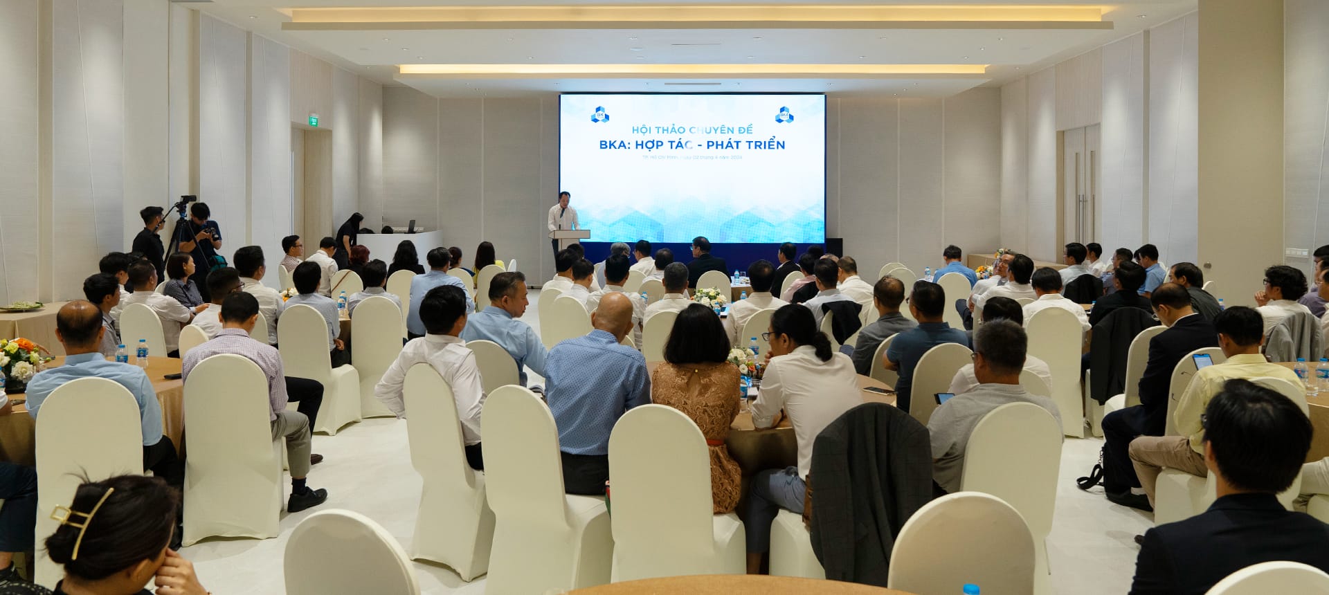 Toàn cảnh Hội thảo chuyên đề “BKA: Hợp tác – Phát triển” Toàn cảnh Hội thảo chuyên đề “BKA: Hợp tác – Phát triển”