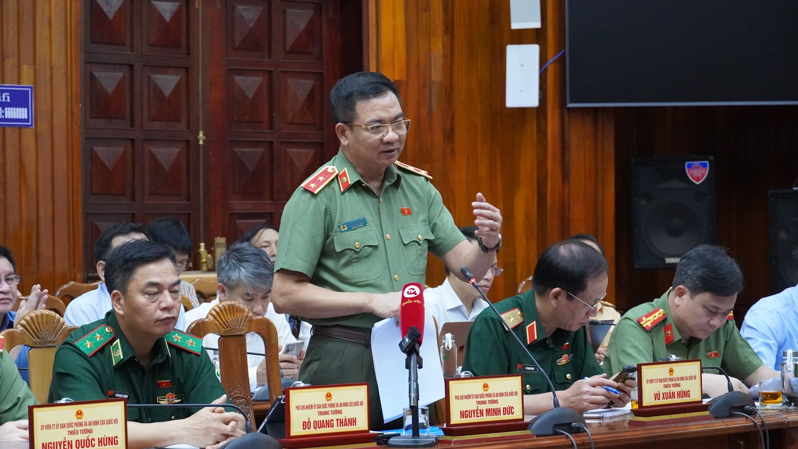 Phó Chủ nhiệm Ủy ban, Trung tướng Nguyễn Minh Đức phát biểu tại buổi làm việc. Ảnh: Khánh Trinh 