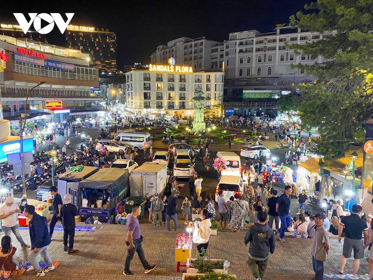 giá tour tăng cao, cách nào kích cầu du lịch nội địa hình ảnh 1 gia tour tang cao, cach nao kich cau du lich noi dia hinh anh 1