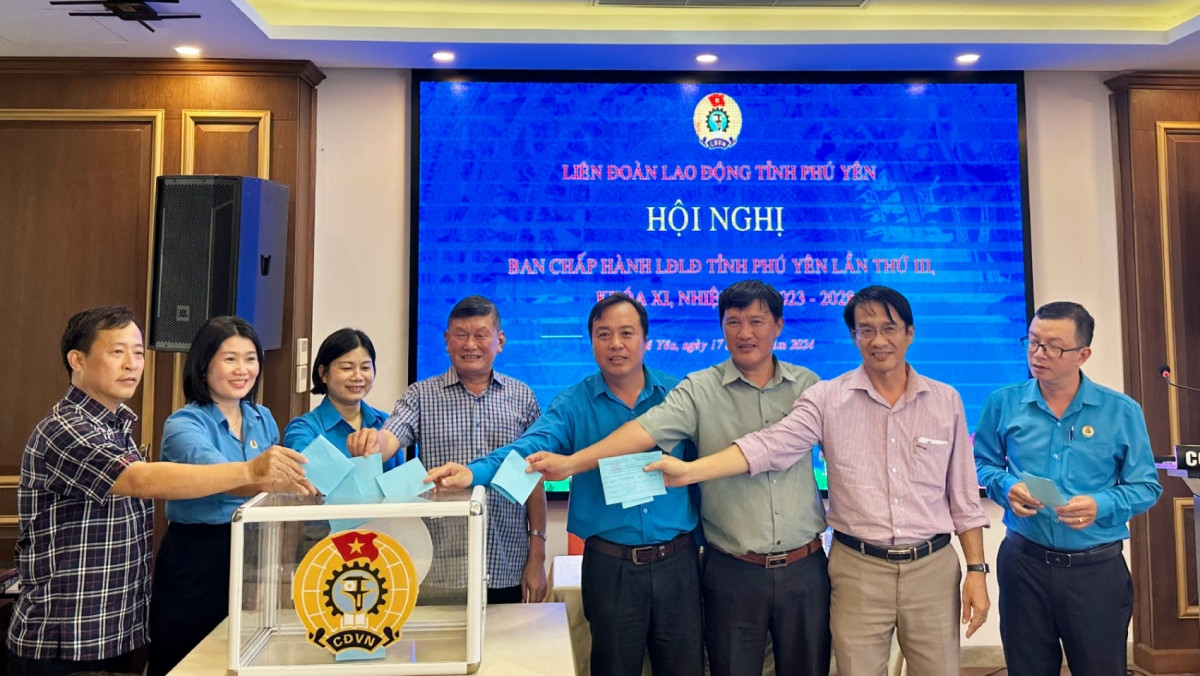 giám đốc sở tn mt được bầu làm chủ tịch liên đoàn lao động tỉnh phú yên hình ảnh 1 giam doc so tn mt duoc bau lam chu tich lien doan lao dong tinh phu yen hinh anh 1