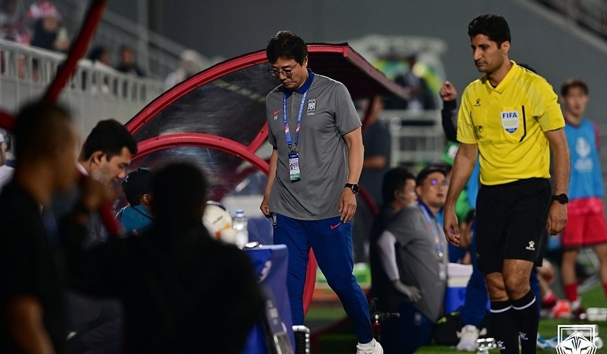 Тренер Хван Сун Хон пропустил пресс-конференцию после поражения от команды U.23 Индонезии.