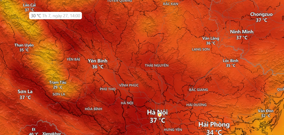 Hà Nội nắng gay gắt ngày đầu dịp lễ 30/4, nhiệt độ cao nhất trên 39 độ ảnh 19
