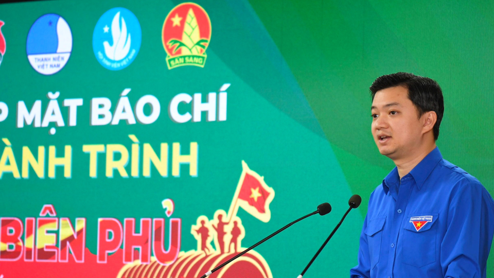 Bí thư Trung ương Đoàn, Chủ tịch Trung ương Hội Sinh viên Việt Nam Nguyễn Minh Triết phát biểu tại buổi họp báo