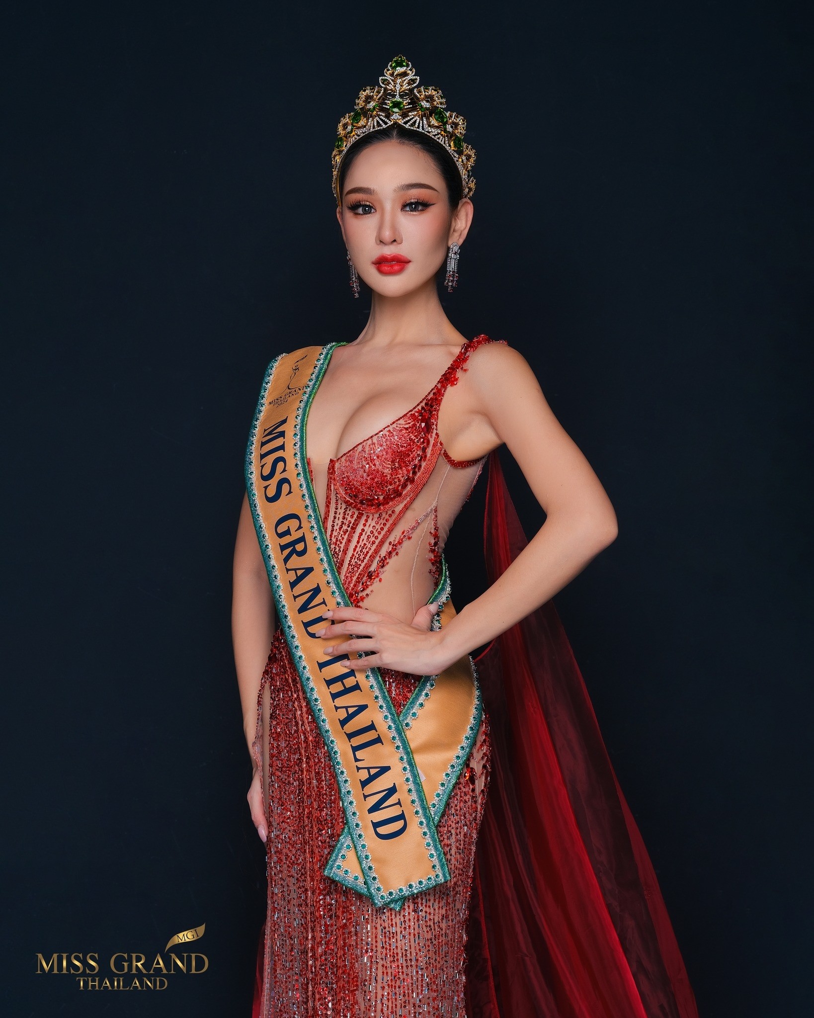Hoa hậu Hòa bình Thái Lan 2024 gây tranh cãi vì chỉ cao 1,65 m ảnh 1