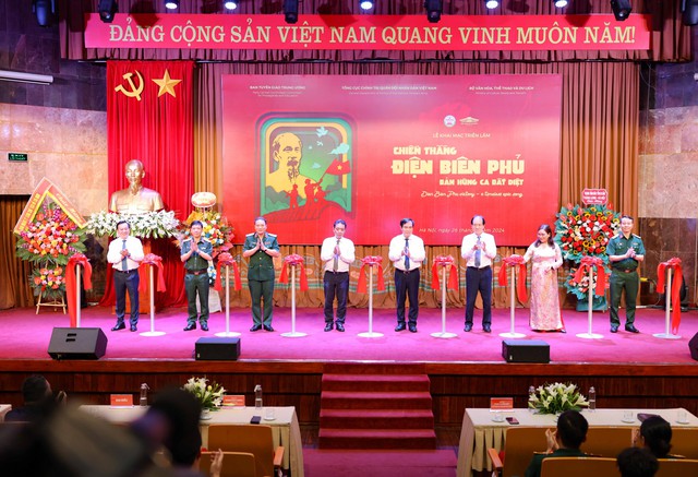 300 hình ảnh, hiện vật về Chiến thắng Điện Biên Phủ- Bản hùng ca bất diệt - Ảnh 1.