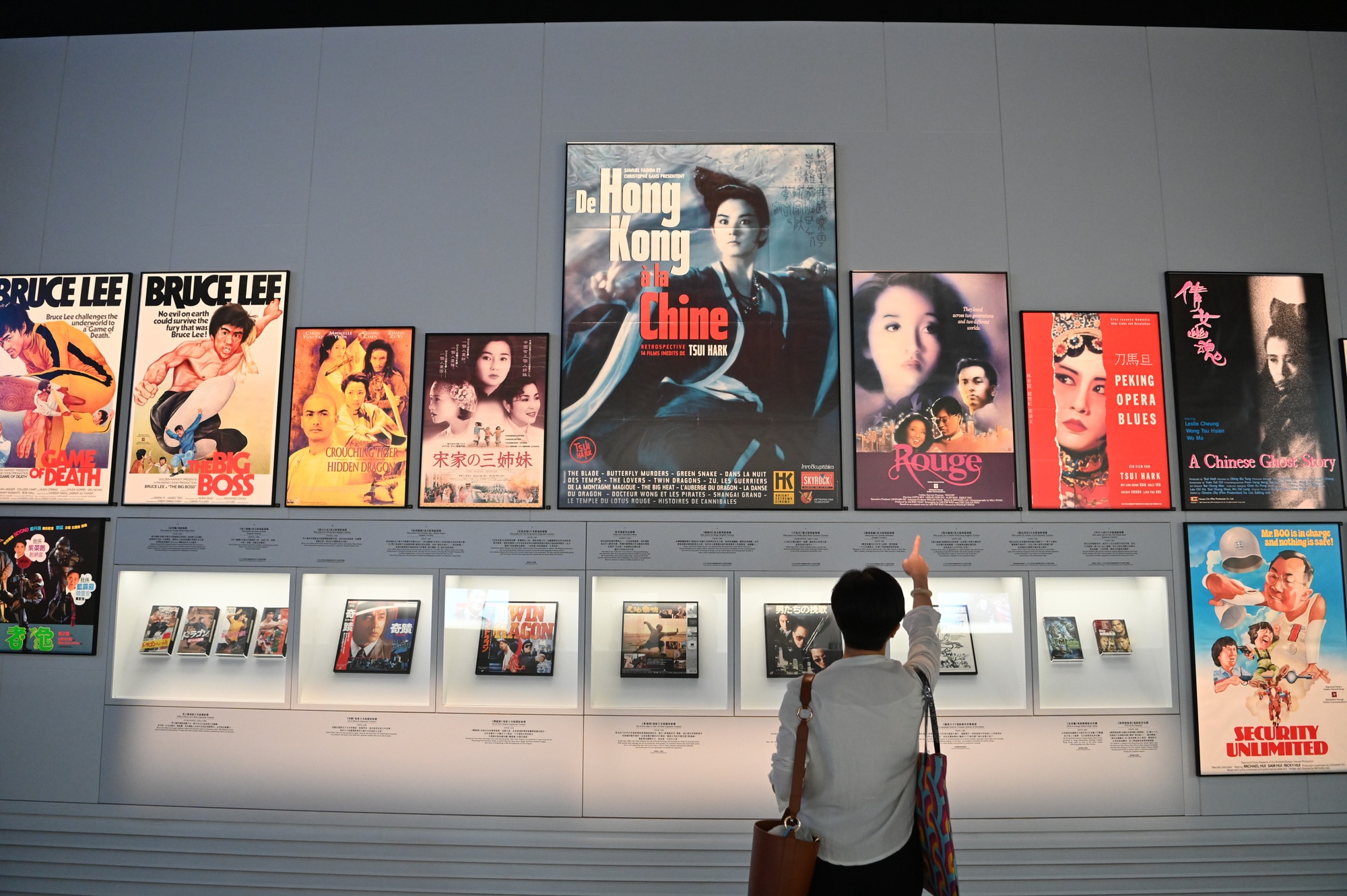 Triển lãm Hong Kong Pop 60+ tại Bảo tàng Di sản Hong Kong hấp dẫn du khách quốc tế - Ảnh: HKTB