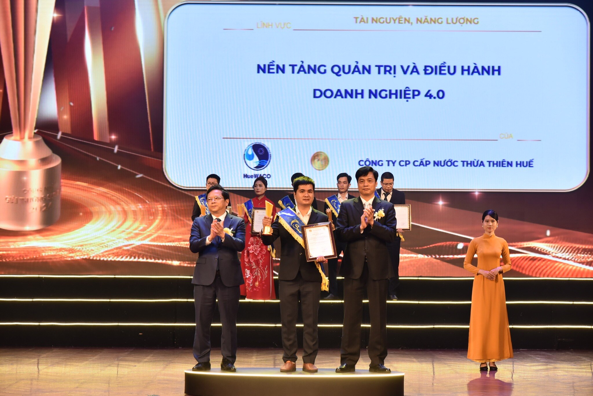 Sự kiện - HueWACO nhận giải thưởng Sao Khuê 2024