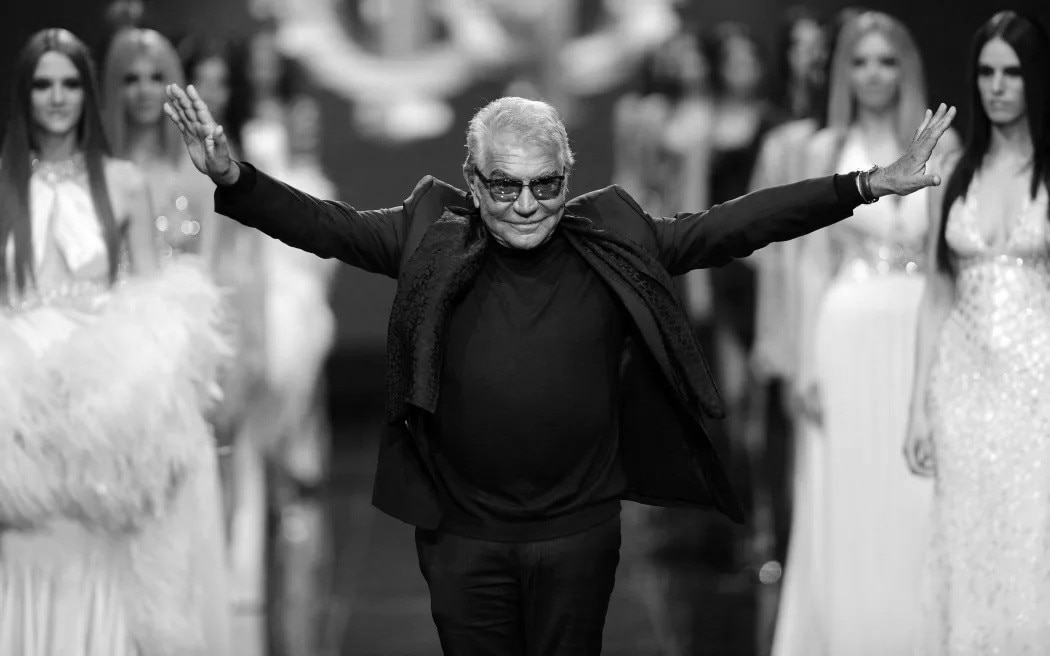 Huyền thoại giới thời trang Roberto Cavalli qua đời ở tuổi 83