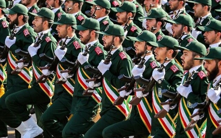 Các thành viên thuộc lực lượng Vệ binh cách mạng Hồi giáo Iran (IRGC) - Ảnh: AFP