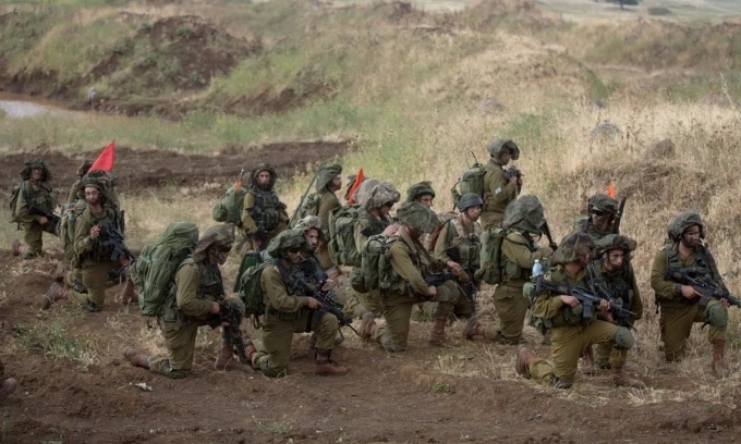 Các binh sĩ thuộc Tiểu đoàn Netzah Yehuda của Israel tham gia một cuộc huấn luyện hồi tháng 5/2014. Ảnh: AFP