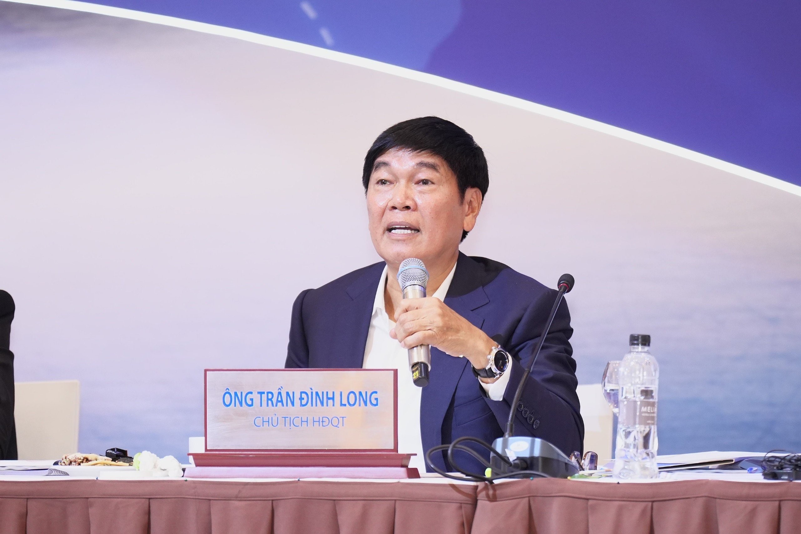 Tỉ phú Trần Đình Long: Không nước nào chấp nhận thép nhập khẩu lớn hơn sản xuất trong nước- Ảnh 1. Tỉ phú Trần Đình Long: Không nước nào chấp nhận thép nhập khẩu lớn hơn sản xuất trong nước- Ảnh 1.