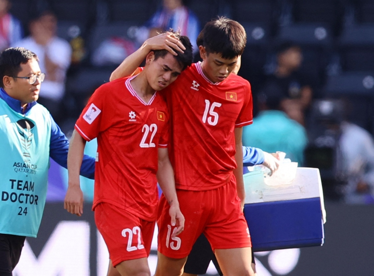 khuất văn khang nhắc lại kỷ niệm buồn dưới thời hlv troussier hình ảnh 1 khuat van khang nhac lai ky niem buon duoi thoi hlv troussier hinh anh 1