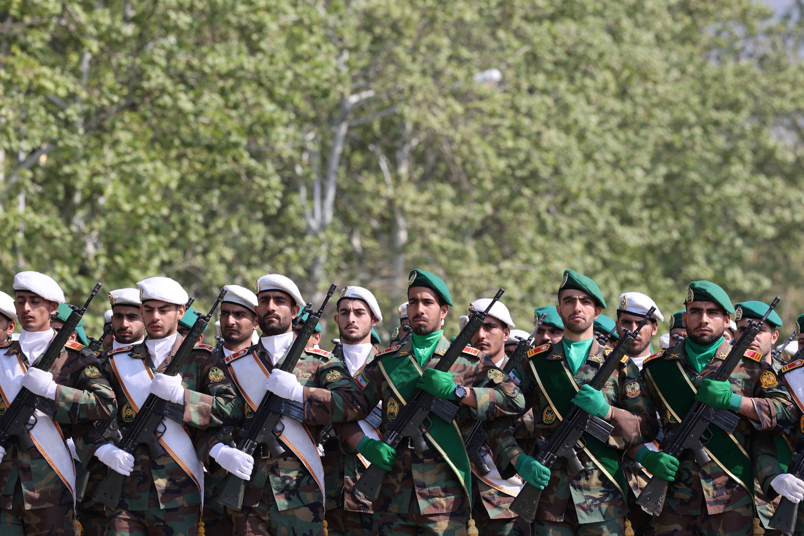 Lo bị Israel đáp trả, Iran và Hezbollah rút bớt cố vấn khỏi Syria?- Ảnh 1. Lo bị Israel đáp trả, Iran và Hezbollah rút bớt cố vấn khỏi Syria?- Ảnh 1.