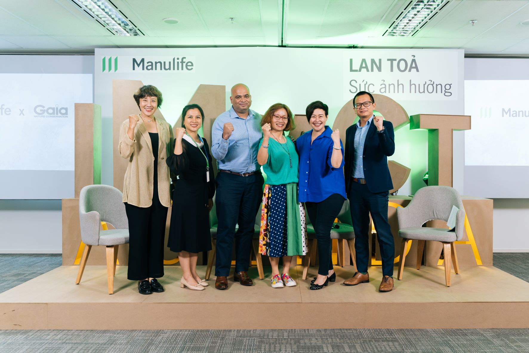 Manulife Việt Nam tiếp tục thúc đẩy mục tiêu chống biến đổi khí hậu với cam kết trồng rừng - Ảnh 1. Manulife Việt Nam tiếp tục thúc đẩy mục tiêu chống biến đổi khí hậu với cam kết trồng rừng - Ảnh 1.
