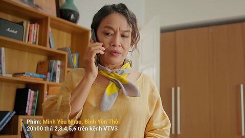 Diễn viên Tú Oanh trong vai mẹ chồng khó tính phim “Mình yêu nhau, bình yên thôi“. Ảnh: Chụp màn hình. 