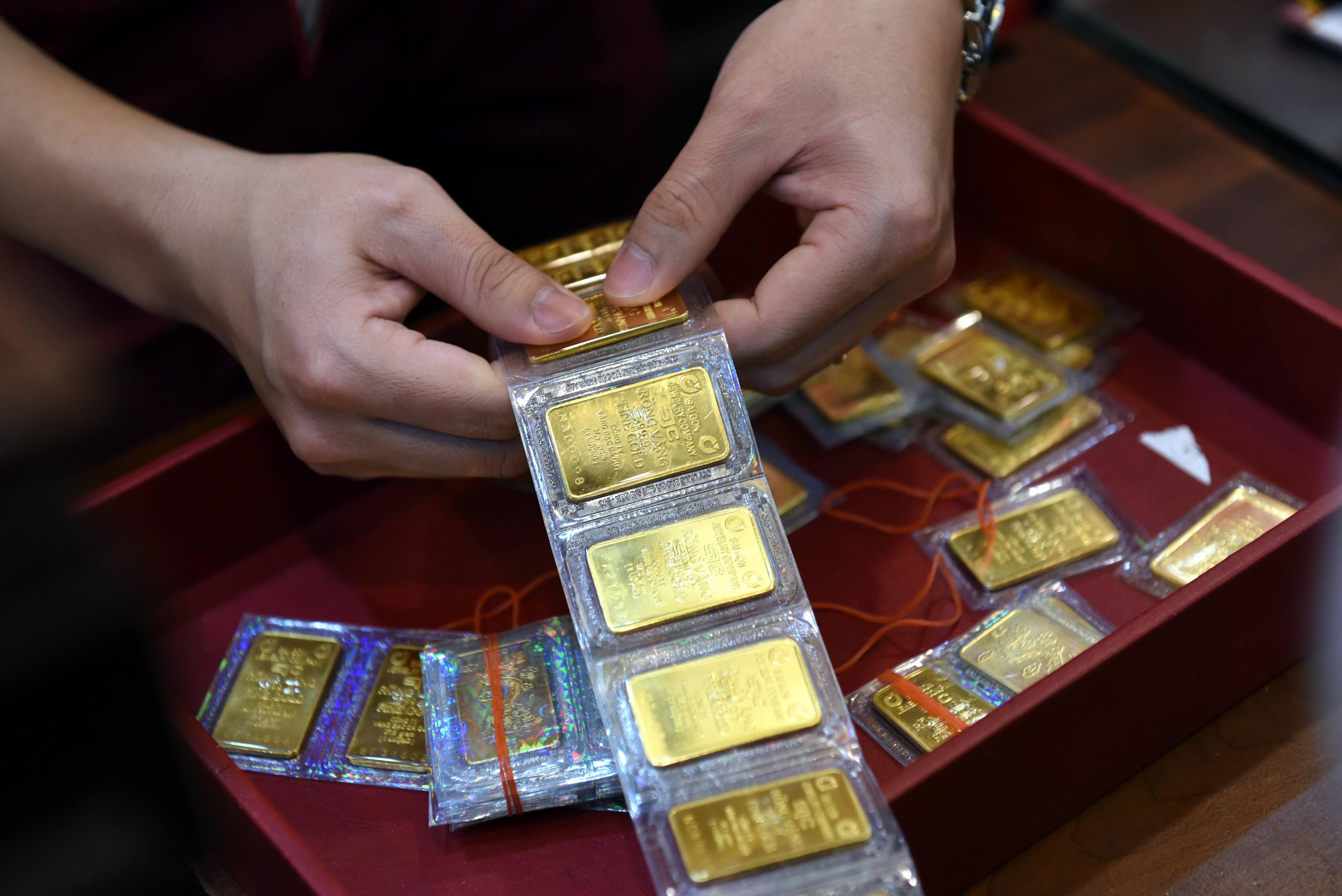 Tài chính - Ngân hàng - Ngân hàng Nhà nước sẽ tăng cung vàng miếng để xử lý chênh lệch giá vàng