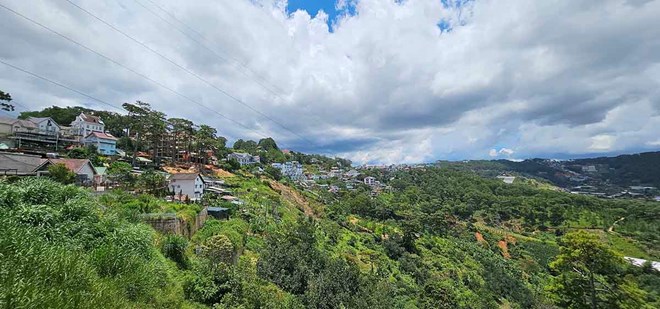 Nghỉ lễ dài ngày, khách mua vé máy bay tăng cao