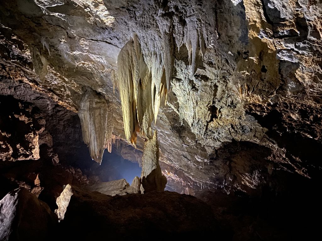 Phát hiện thêm 22 hang động mới ở Quảng Bình - Ảnh 1.