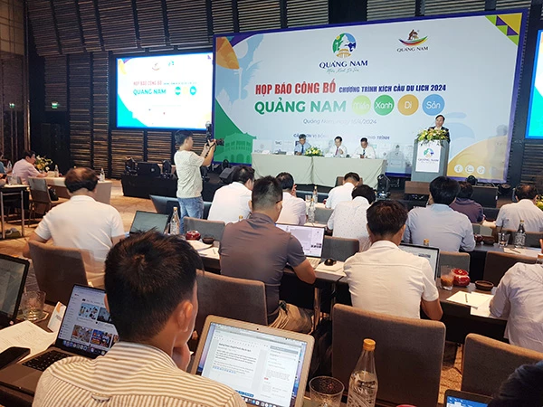 Công bố Chương trình kích cầu thu hút khách du lịch năm 2024 với chủ đề “Quảng Nam – Miền xanh di sản”. Công bố Chương trình kích cầu thu hút khách du lịch năm 2024 với chủ đề “Quảng Nam – Miền xanh di sản”.