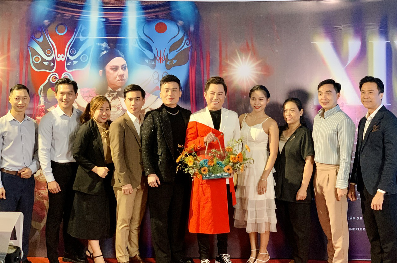 Các văn nghệ sĩ trong buổi ra mắt dự án cộng đồng tại TP.HCM - Ảnh: HOÀI PHƯƠNG Các văn nghệ sĩ trong buổi ra mắt dự án cộng đồng tại TP.HCM - Ảnh: HOÀI PHƯƠNG
