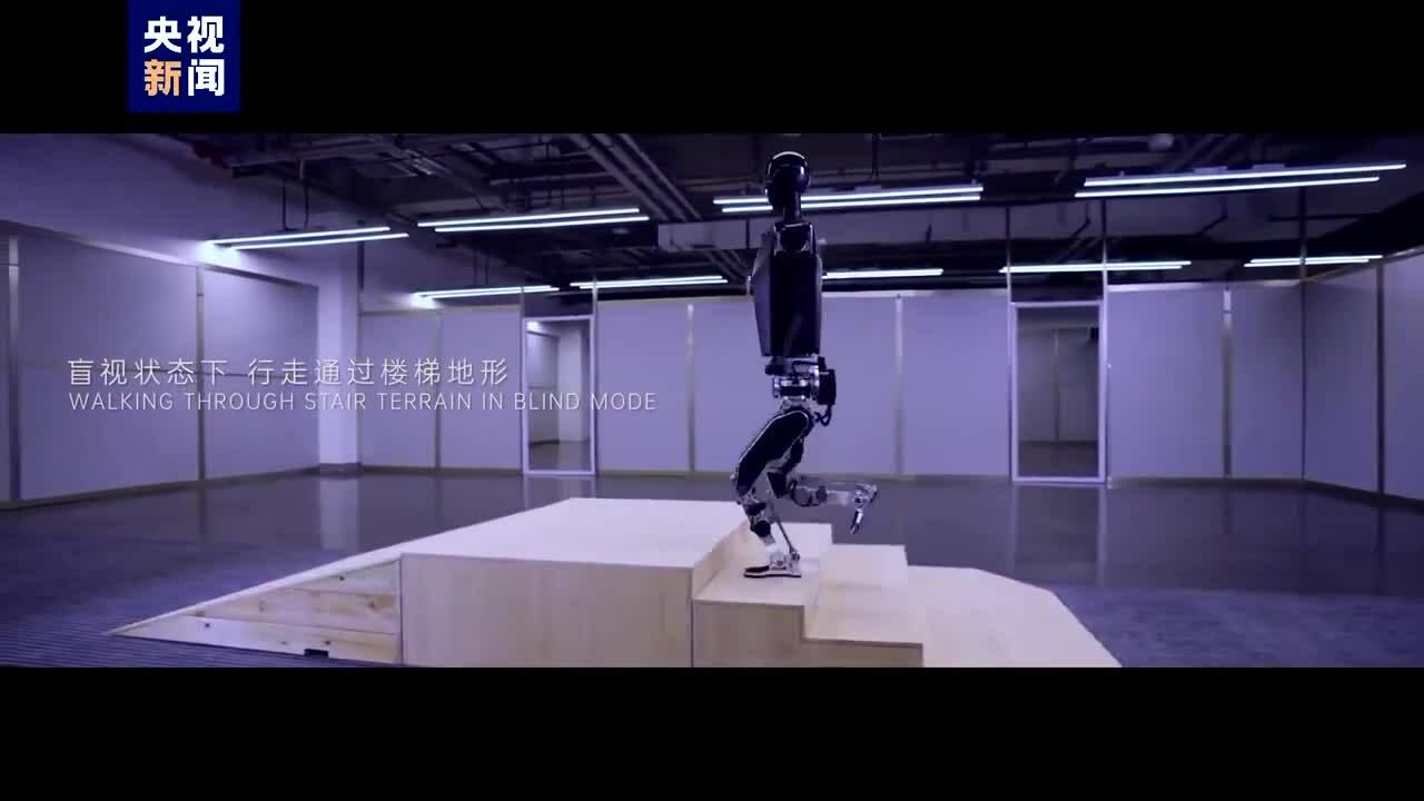 中国初の自社開発多目的人型ロボット