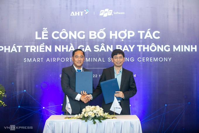 Lễ ký kết hợp tác phát triển nhà ga sân bay thông minh ký kết chiều 22/4. Ảnh: Nguyễn Đông