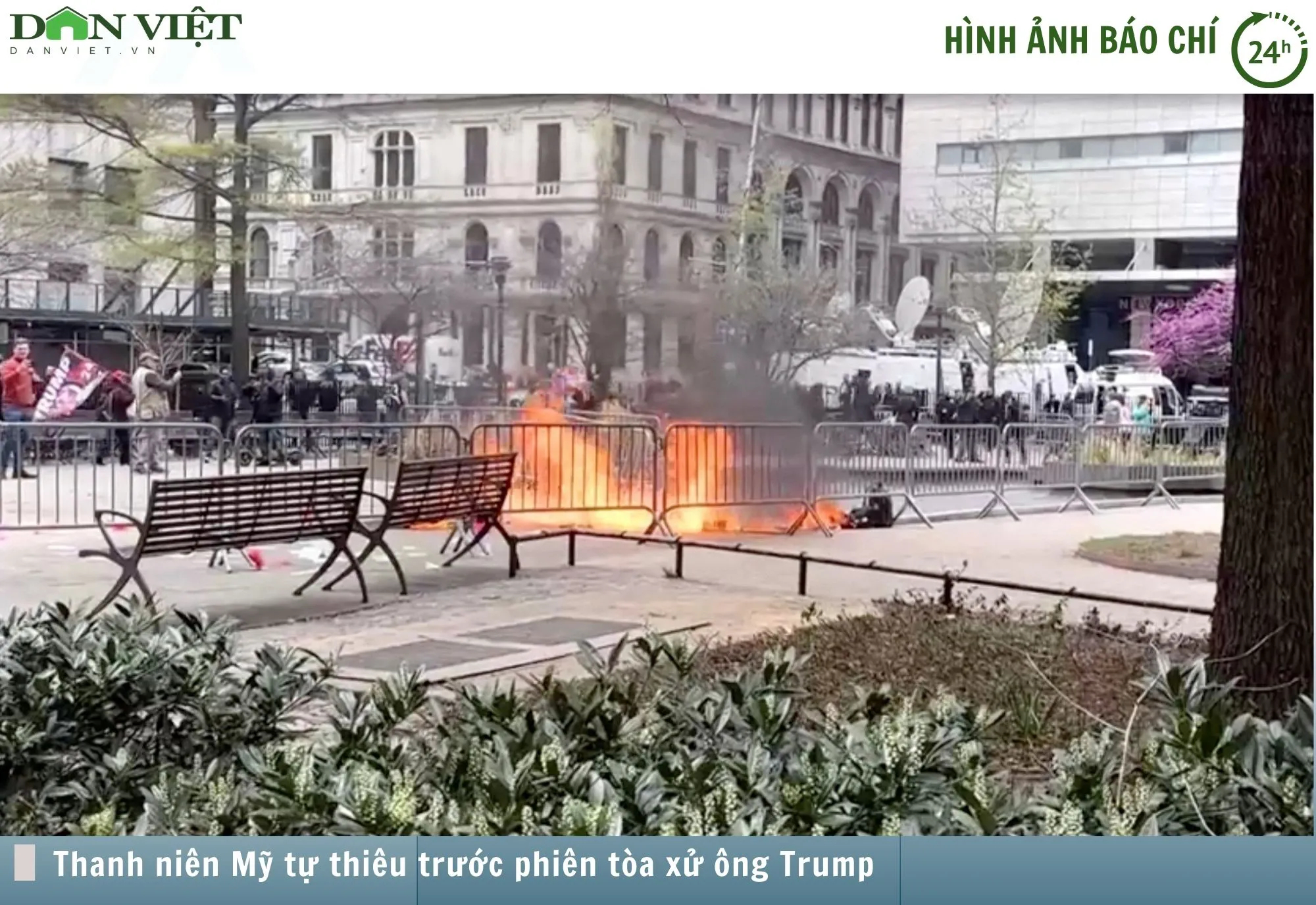 Hình ảnh báo chí 24h: Sốc, thanh niên Mỹ tự thiêu trước phiên tòa xử ông Trump- Ảnh 1. Hình ảnh báo chí 24h: Sốc, thanh niên Mỹ tự thiêu trước phiên tòa xử ông Trump- Ảnh 1.