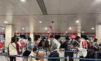 ومن المتوقع أن يمر عدد كبير من الركاب عبر مطار تان سون نهات في الفترة من 30 أبريل إلى 4 مايو