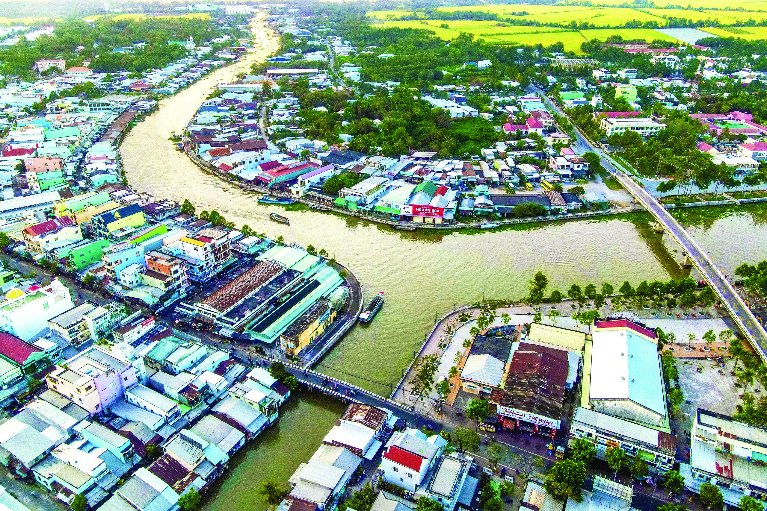 TX.Long Mỹ phát triển đô thị- Ảnh 1. Đô thị Long Mỹ nơi ngã ba sông