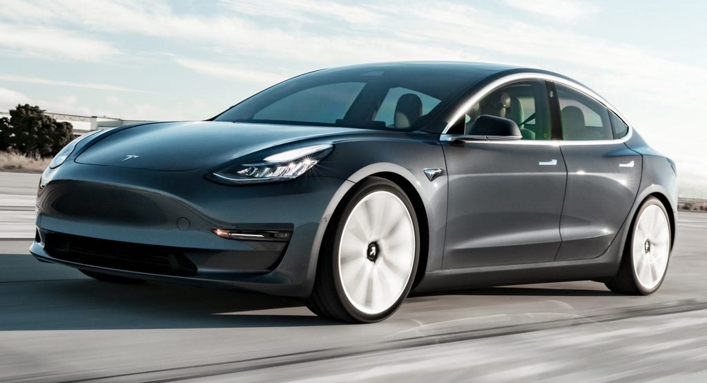 The all-wheel drive Model 3 is reduced to 40.990 euros in Germany