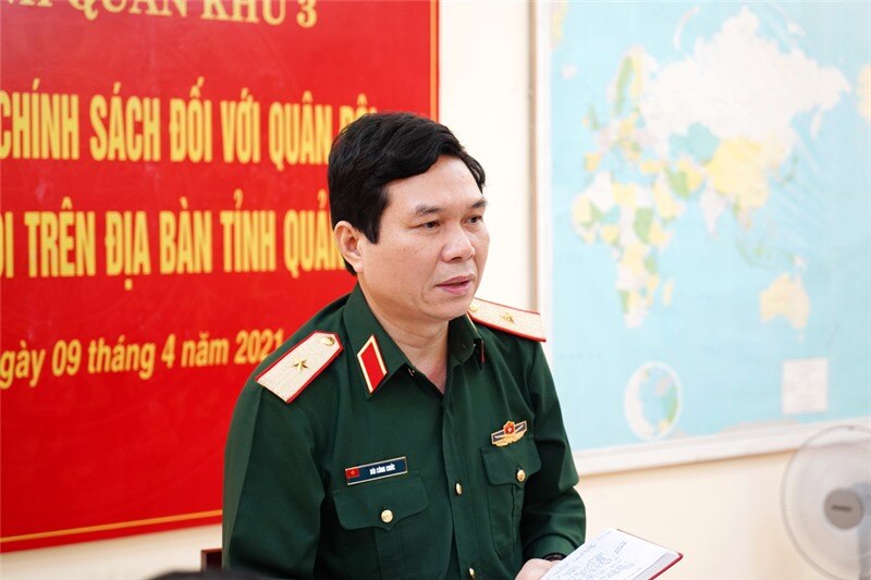Thiếu tướng Bùi Công Chức - Phó Chính ủy Quân khu 3. Ảnh: Hải Ninh  