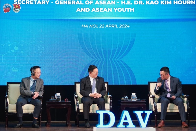 Tổng thư ký ASEAN đối thoại với thanh niên