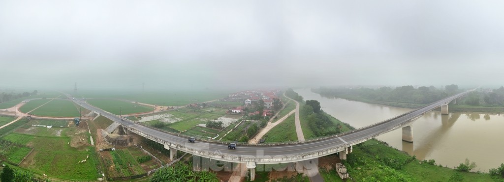 Tuyến đường gần 200 tỷ đồng kết nối vùng Thủ đô Hà Nội - Bắc Giang sẵn sàng trước ngày thông xe ảnh 1
