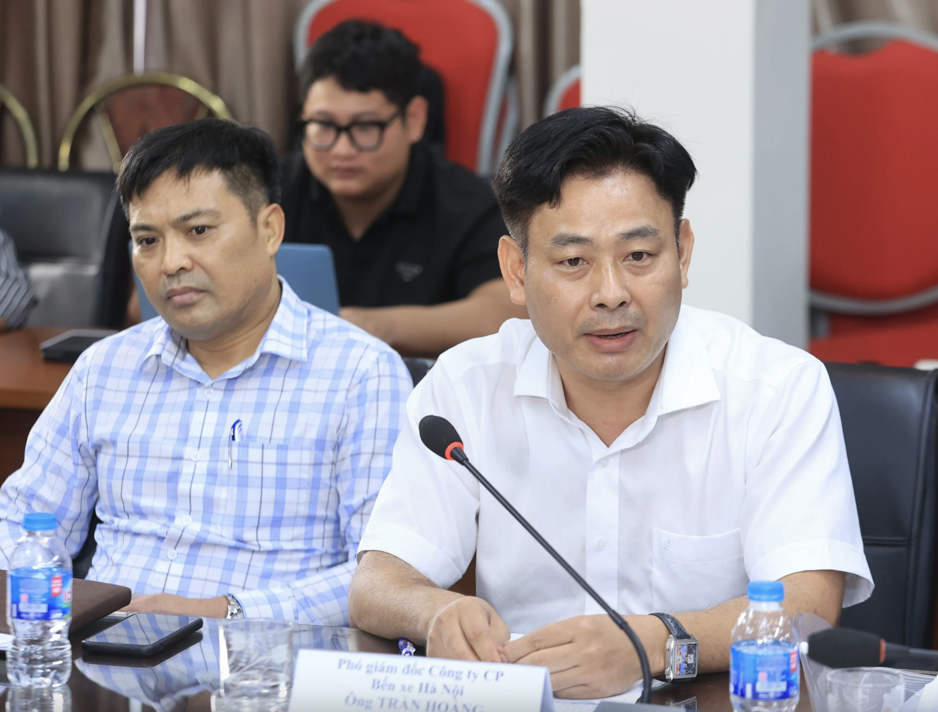 Vì sao khách không muốn quay lại bến xe?- Ảnh 1. Ông Trần Hoàng, Phó giám đốc Công ty CP bến xe Hà Nội