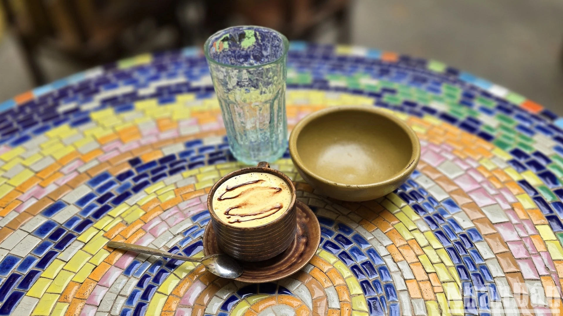 [Video] Cà-phê trứng - Thức uống lôi cuốn du khách khi tới Việt Nam ảnh 1