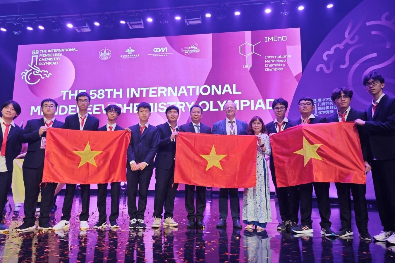 10/10 học sinh Việt Nam đạt giải tại kỳ thi hóa khó nhất hành tinh - 2
