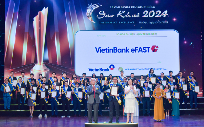 VietinBank đạt 2 giải thưởng Sao Khuê năm 2024 VietinBank đạt 2 giải thưởng Sao Khuê năm 2024