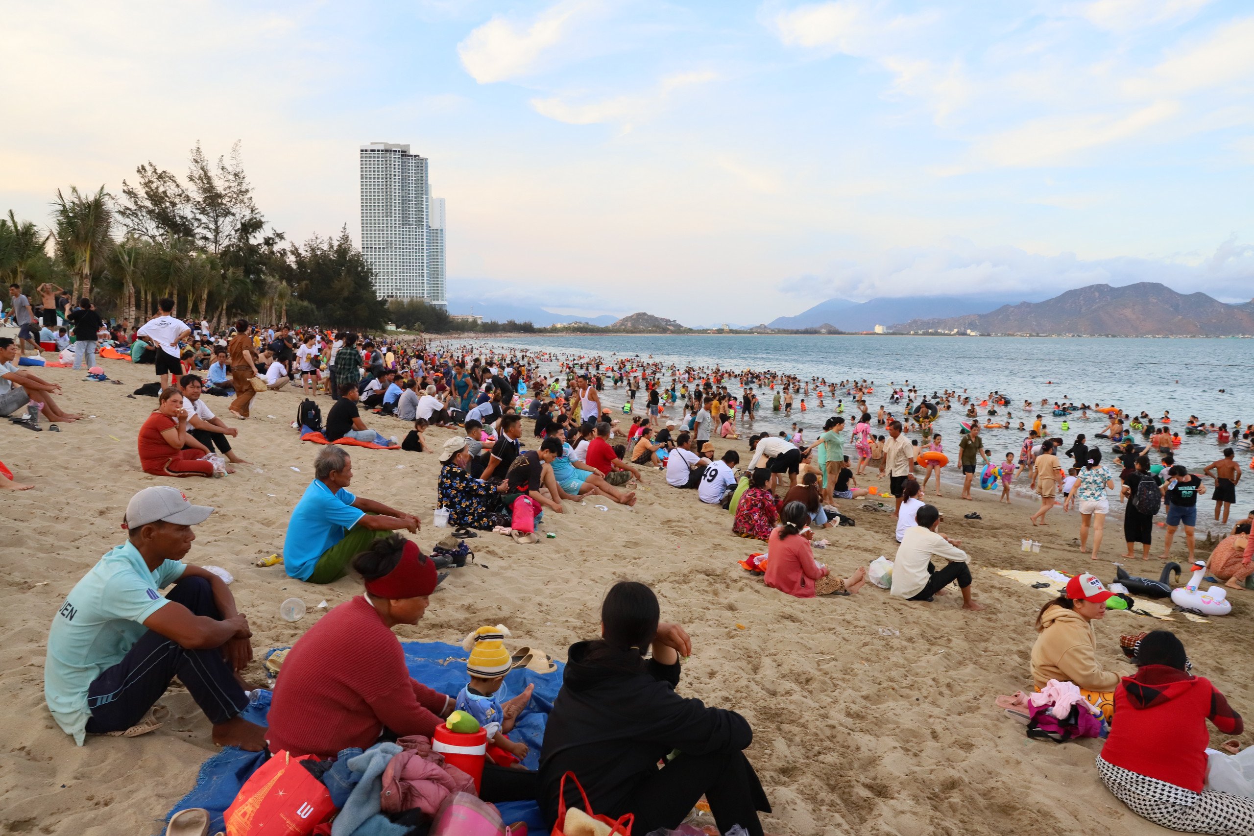 Du lịch ven biển Bình Thuận – Ninh Thuận nườm nượp đón khách- Ảnh 3. Du lịch ven biển Bình Thuận – Ninh Thuận nườm nượp đón khách- Ảnh 3.