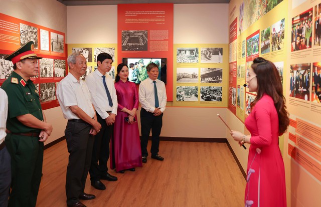 Trưng bày Chiến thắng lịch sử Điện Biên Phủ - Bản hùng ca thời đại Hồ Chí Minh - Ảnh 2.