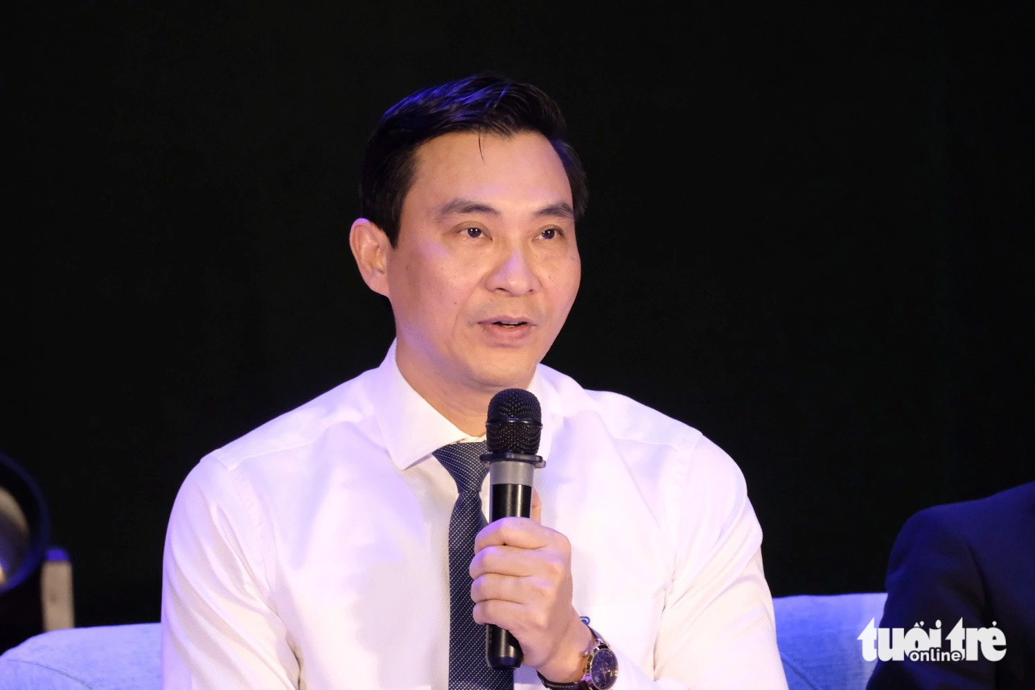 Nghề 'chữa lành' đang rất hot, năm 2025 cần khoảng 5,5 triệu lao động- Ảnh 2. PGS.TS Đinh Công Tuấn - phó hiệu trưởng Trường đại học Văn hóa Hà Nội - chia sẻ tại buổi tọa đàm - Ảnh: NGUYÊN BẢO