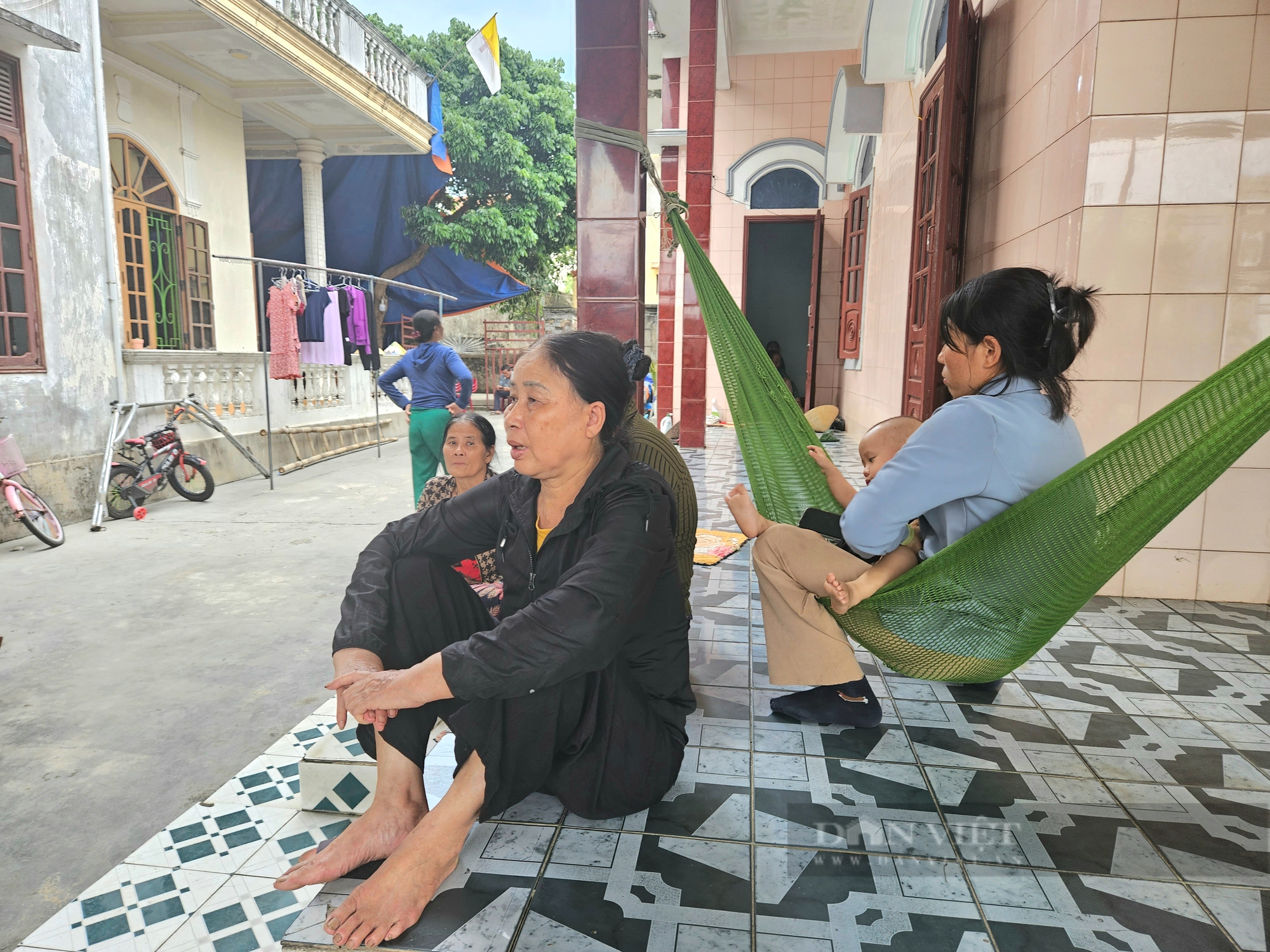 3 ngày lênh đênh giữa biển, bám víu vào can nhựa của máy trưởng Nguyễn Ngọc Hà- Ảnh 3. 3 ngày lênh đênh giữa biển, bám víu vào can nhựa của máy trưởng Nguyễn Ngọc Hà- Ảnh 3.