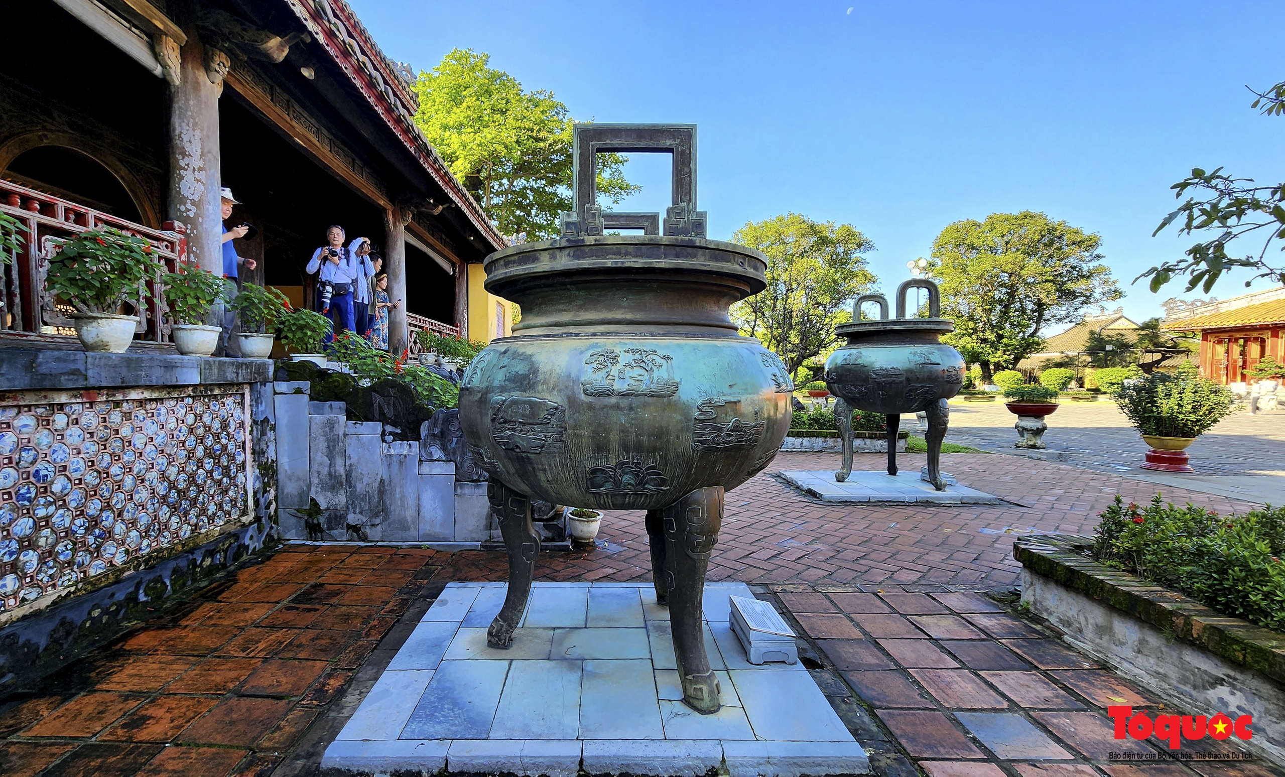 Ngắm Cửu Đỉnh và những bản đúc nổi vừa được ghi danh Di sản tư liệu khu vực châu Á- Thái Bình Dương - Ảnh 5. Ngắm Cửu Đỉnh và những bản đúc nổi vừa được ghi danh Di sản tư liệu khu vực châu Á- Thái Bình Dương - Ảnh 5.