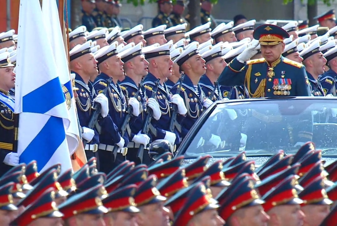 Sau lễ duyệt binh, Tổng thống Nga Putin và lãnh đạo nhiều nước tới đặt hoa tại mộ các chiến sĩ vô danh- Ảnh 13.