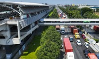 Tiến độ thi công cầu bộ hành tuyến metro số 1 ở TPHCM