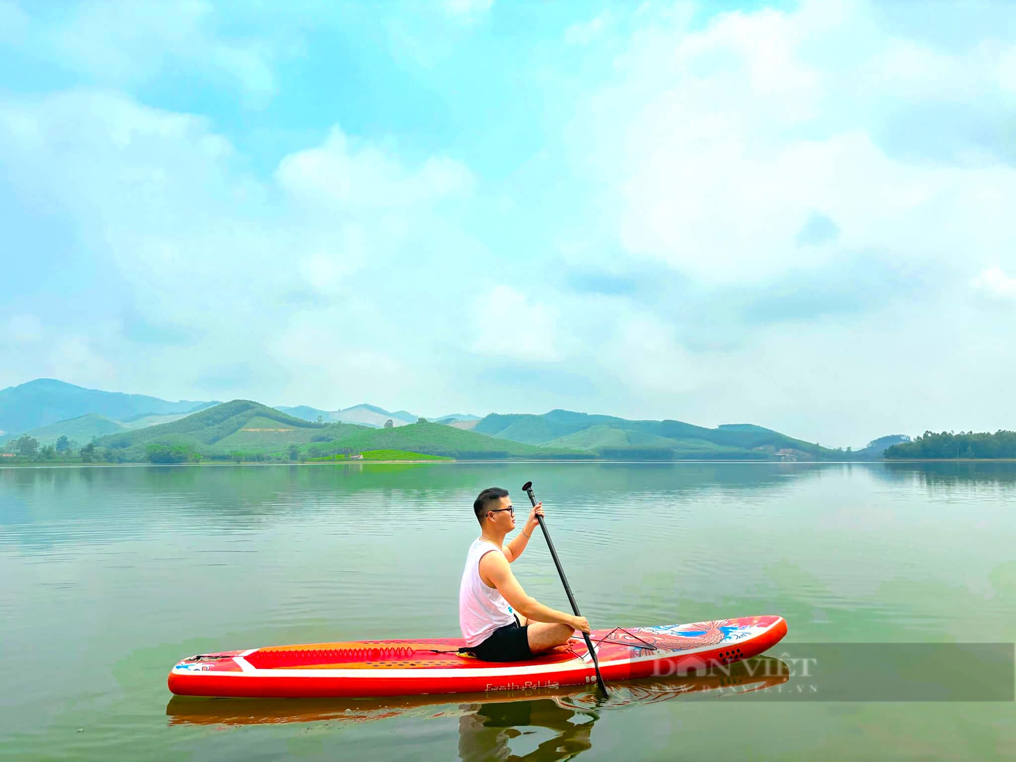 Mãn nhãn cảnh đẹp được ví như “vịnh Hạ Long thu nhỏ” ở miền quê lúa Yên Thành, Nghệ An- Ảnh 2. Mãn nhãn cảnh đẹp được ví như “vịnh Hạ Long thu nhỏ” ở miền quê lúa Yên Thành, Nghệ An- Ảnh 2.
