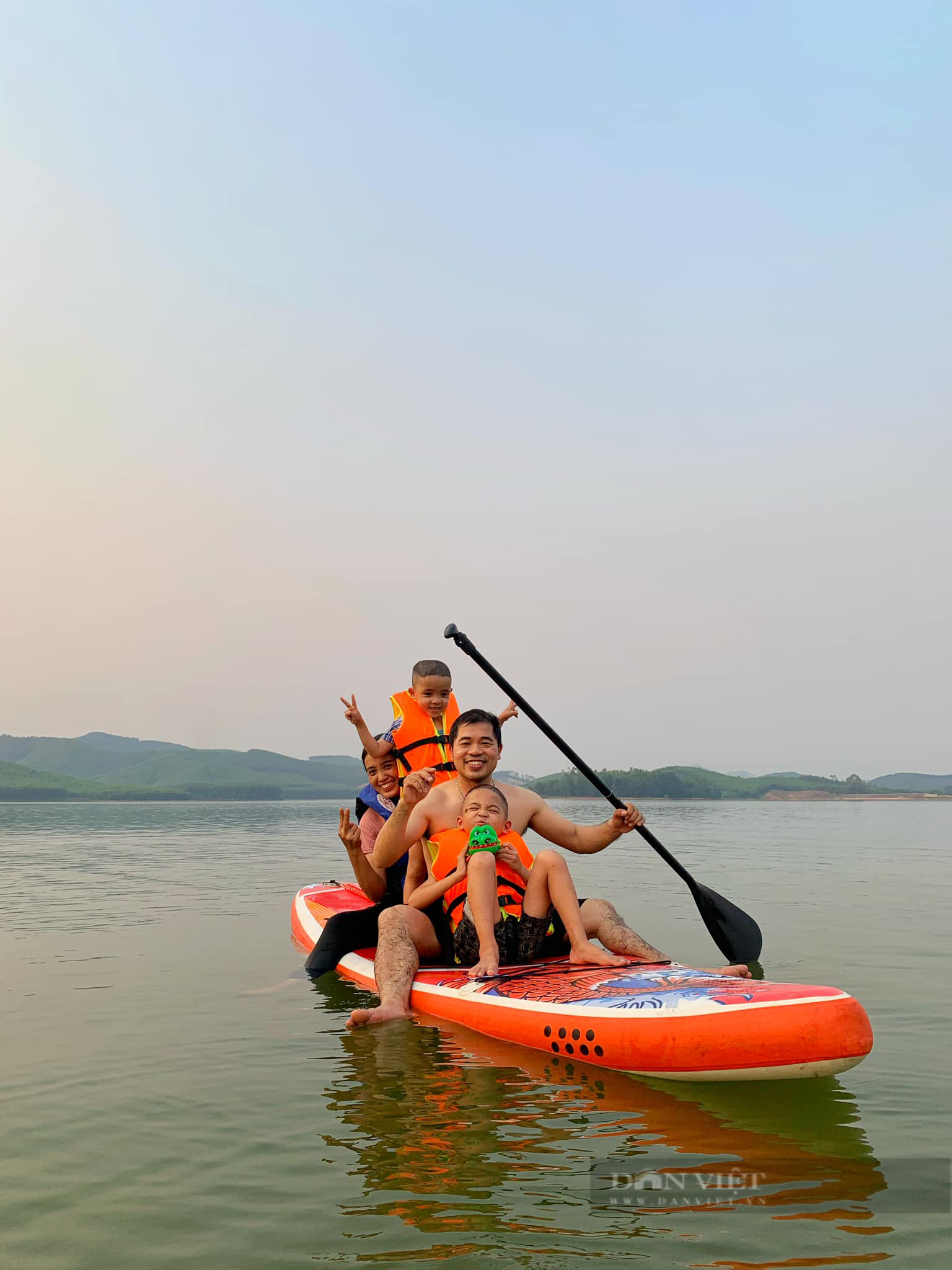 Mãn nhãn cảnh đẹp được ví như “vịnh Hạ Long thu nhỏ” ở miền quê lúa Yên Thành, Nghệ An- Ảnh 5. Mãn nhãn cảnh đẹp được ví như “vịnh Hạ Long thu nhỏ” ở miền quê lúa Yên Thành, Nghệ An- Ảnh 5.