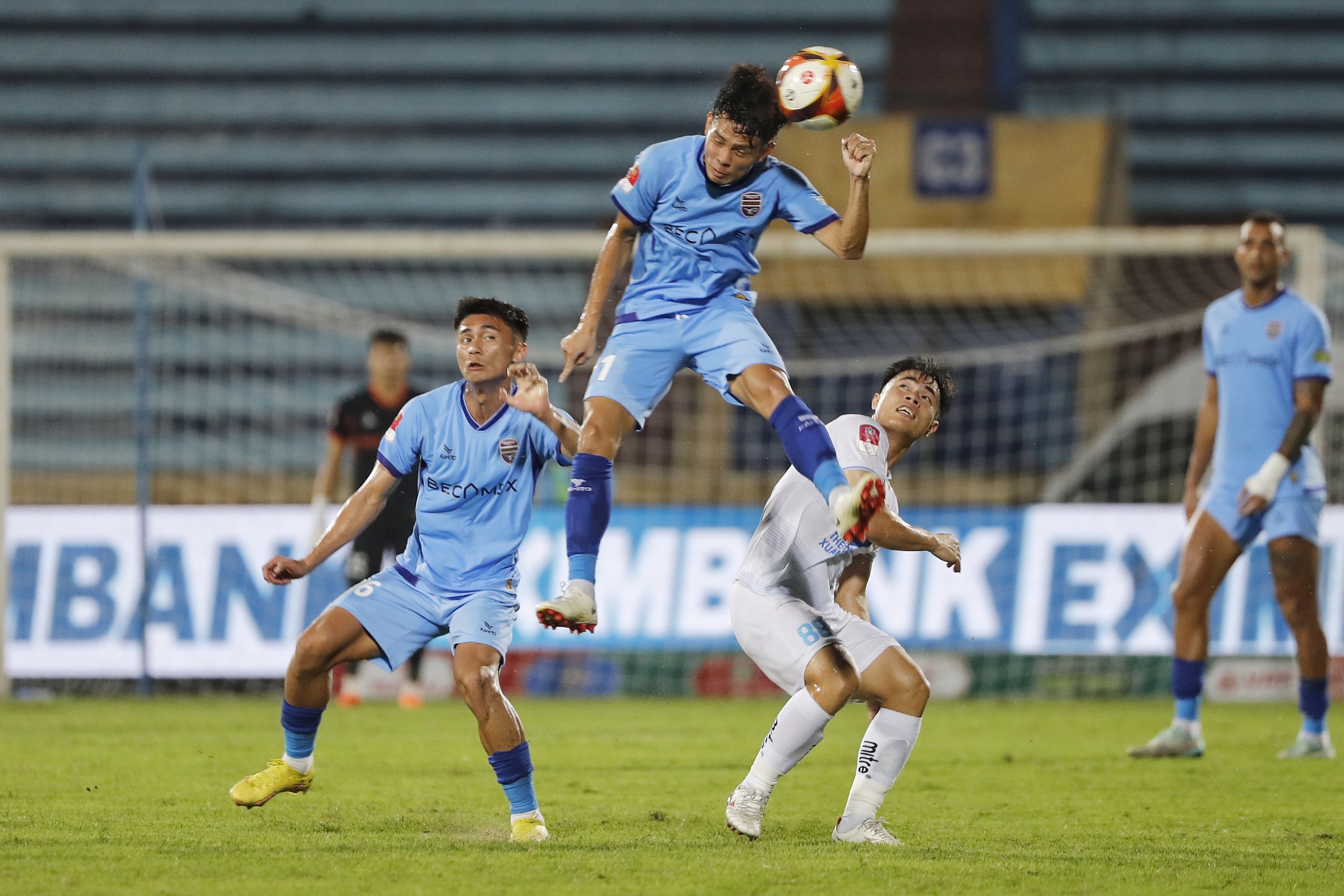 Lịch thi đấu, trực tiếp V-League hôm nay: HLV Povop và CLB Thanh Hóa đại chiến Bình Dương- Ảnh 2. Lịch thi đấu, trực tiếp V-League hôm nay: HLV Povop và CLB Thanh Hóa đại chiến Bình Dương- Ảnh 2.
